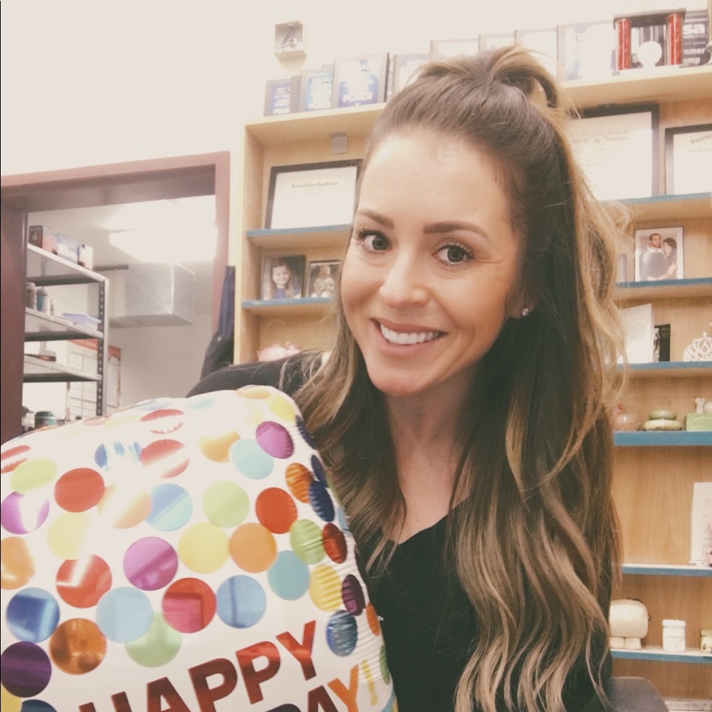 Meet your Posher, Ashley